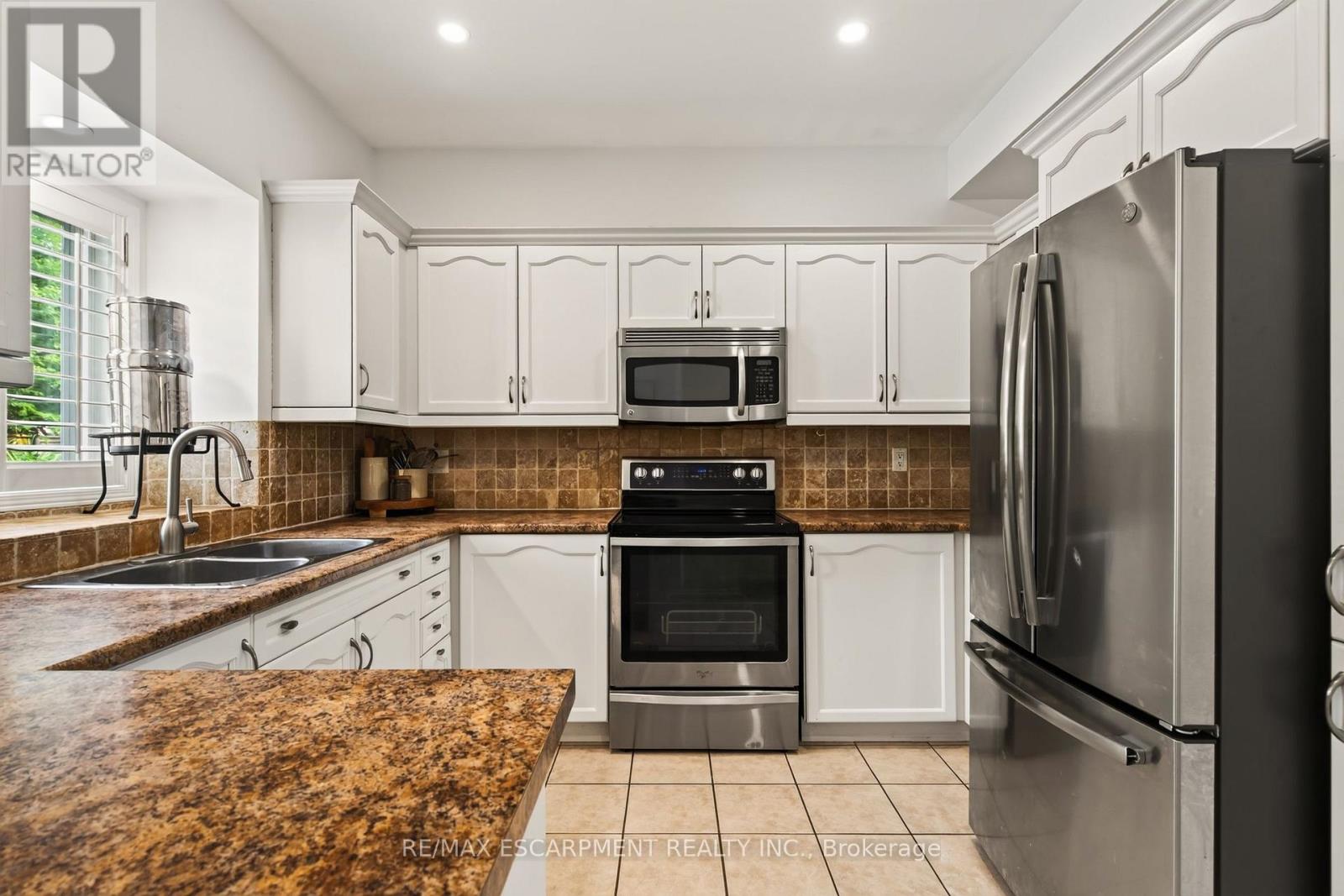 150 Davidson Boulevard, Hamilton, Ontario  L9H 7N6 - Photo 16 - X13683298