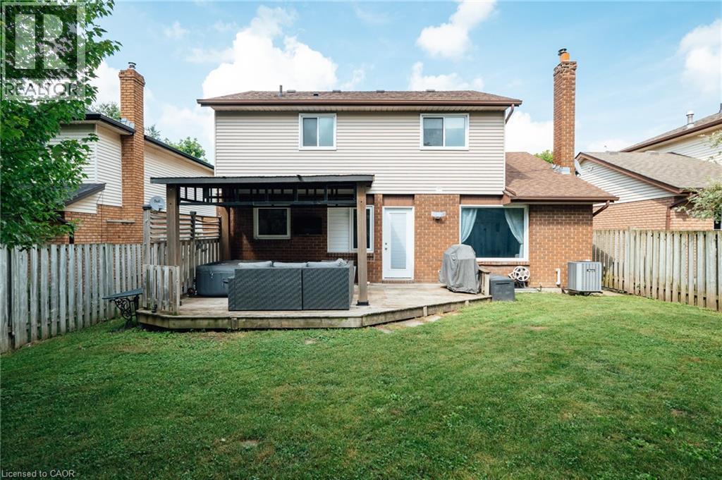 277 Canterbury Drive, Waterloo, Ontario  N2K 3C4 - Photo 2 - 40845441