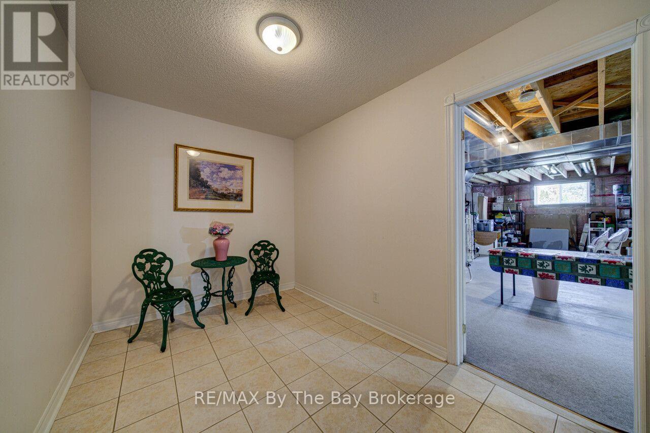 420 Ramblewood Drive, Wasaga Beach, Ontario  L9Z 1P3 - Photo 26 - S13085280