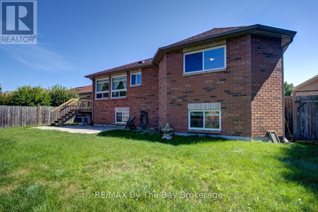 420 Ramblewood Drive, Wasaga Beach, Ontario  L9Z 1P3 - Photo 35 - S13085280
