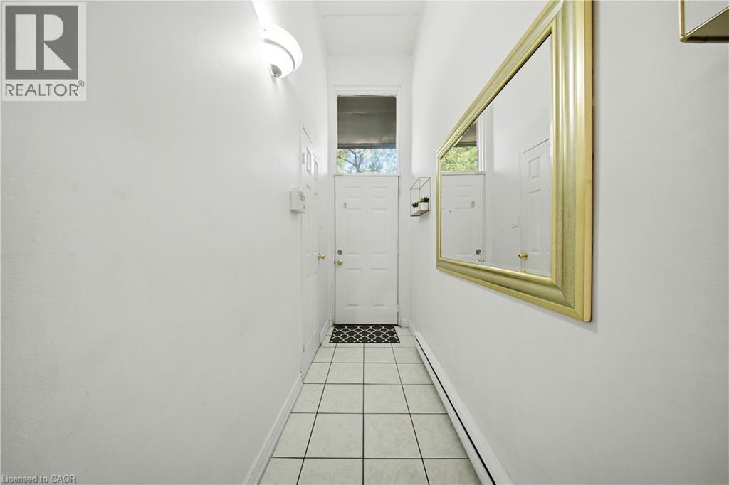 180 Mississauga Valley Boulevard Unit# 201, Mississauga, Ontario  L5A 3M2 - Photo 5 - 40855401