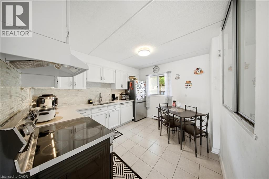 180 Mississauga Valley Boulevard Unit# 201, Mississauga, Ontario  L5A 3M2 - Photo 17 - 40855401