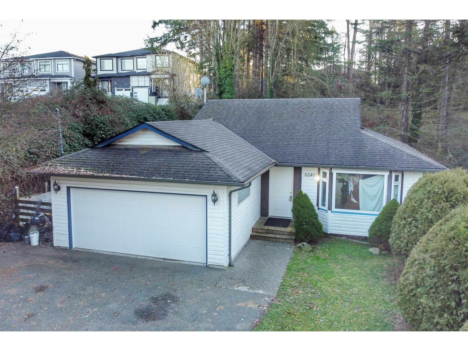 32492 Cherry Avenue, Mission, British Columbia  V2V 2T6 - Photo 5 - R3155979