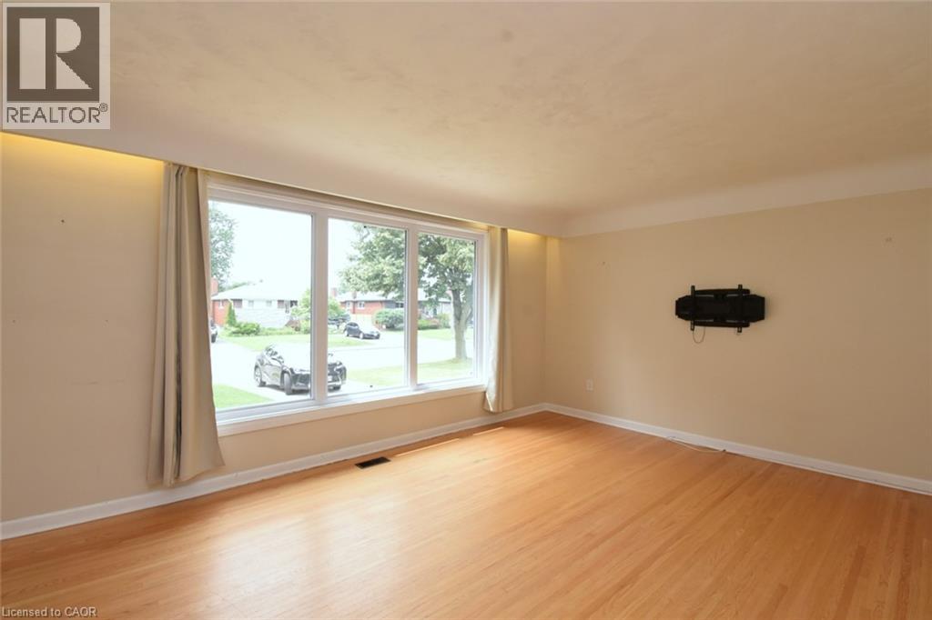 19 Nova Drive, Hamilton, Ontario  L8T 2P4 - Photo 9 - 40856114