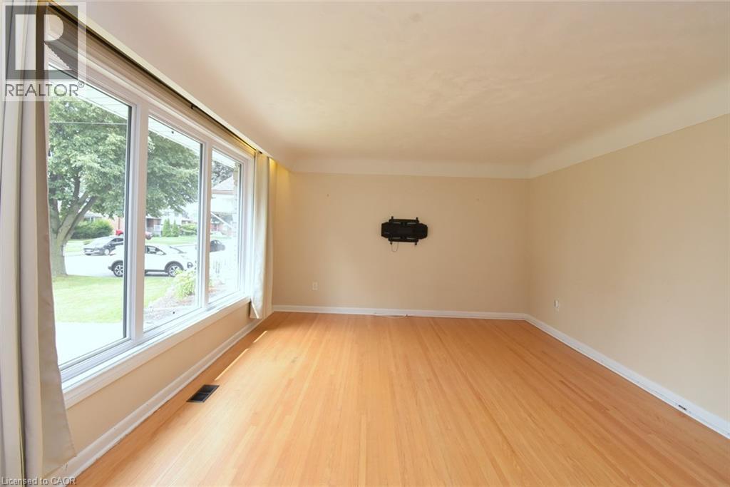 19 Nova Drive, Hamilton, Ontario  L8T 2P4 - Photo 7 - 40856114