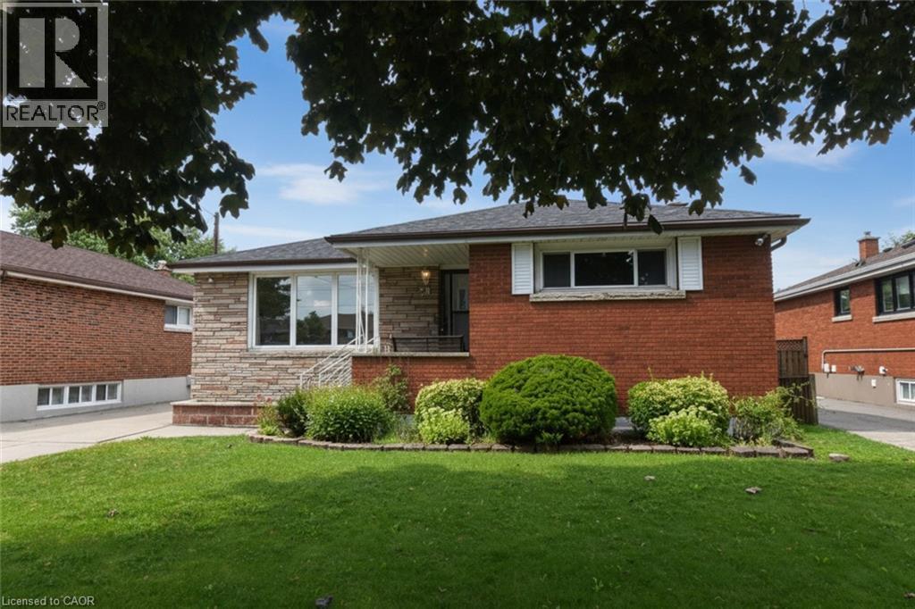 19 Nova Drive, Hamilton, Ontario  L8T 2P4 - Photo 2 - 40856114