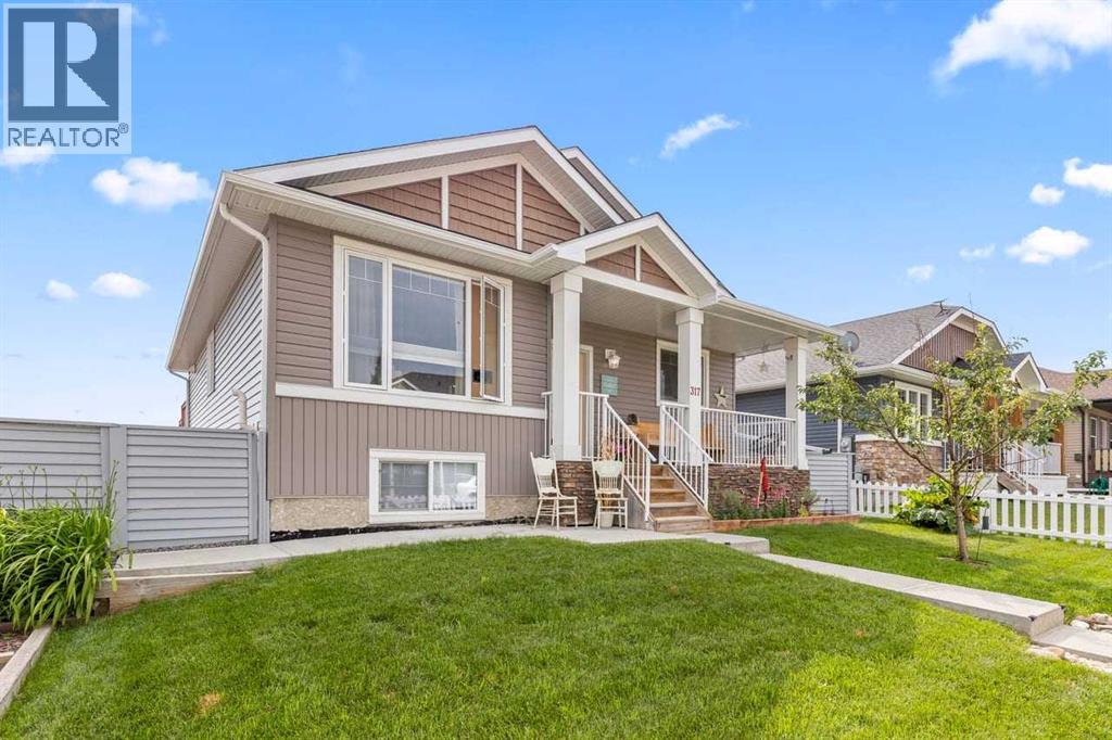 317 McLeod Crescent, Diamond Valley, Alberta