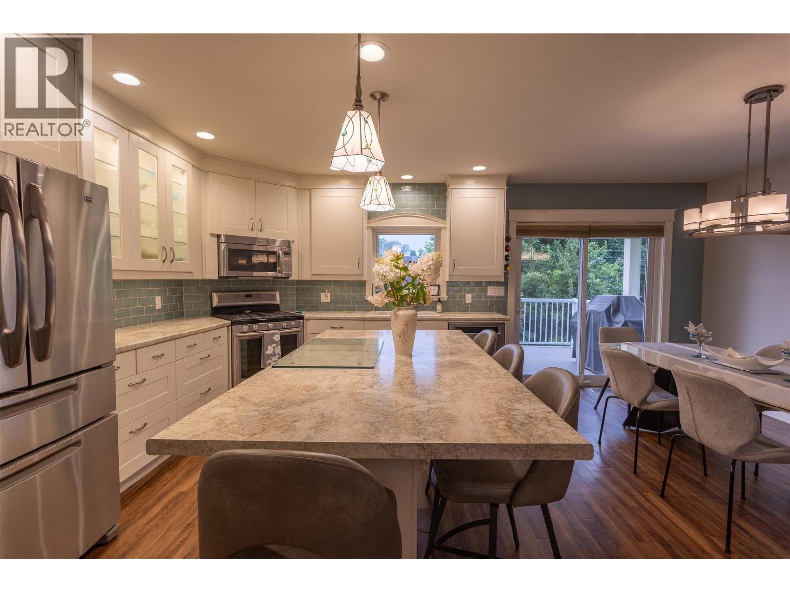 1007 Fourth Street, Nelson, British Columbia  V1L 2T5 - Photo 10 - 10397765