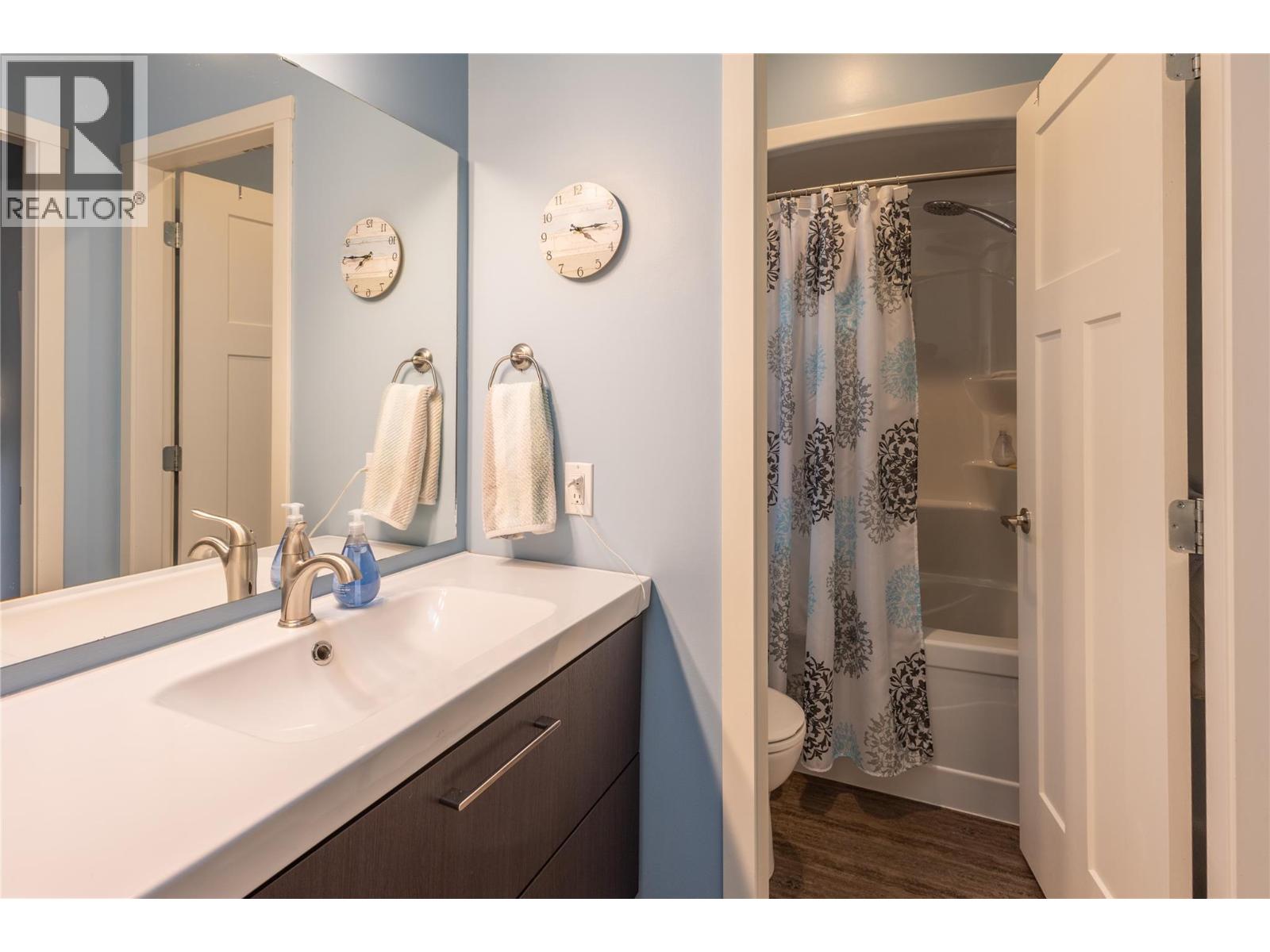 1007 Fourth Street, Nelson, British Columbia  V1L 2T5 - Photo 30 - 10397765
