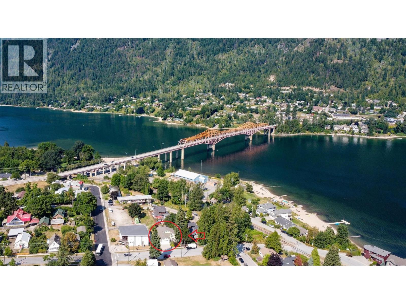 1007 Fourth Street, Nelson, British Columbia  V1L 2T5 - Photo 2 - 10397765