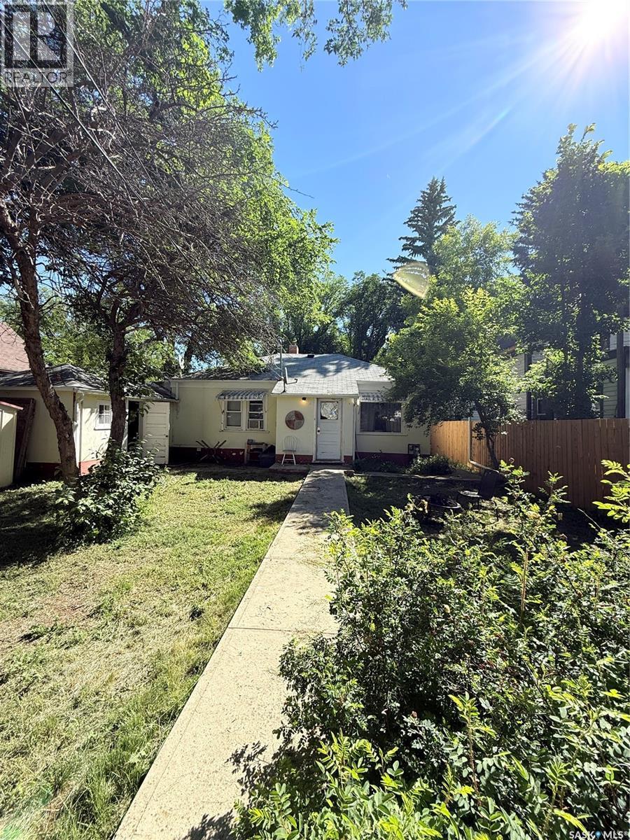 555 2nd Street E, Shaunavon, Saskatchewan  S0N 2M0 - Photo 23 - SK045804