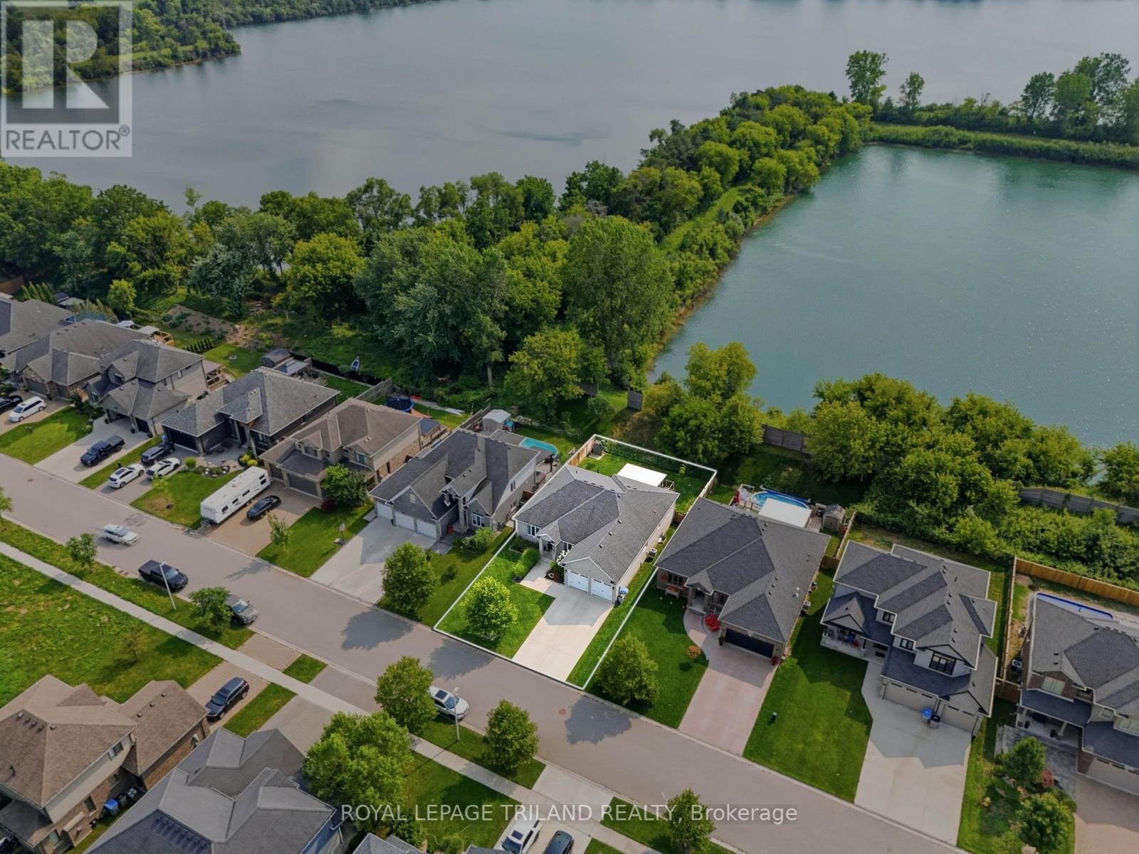 57 Caverhill Crescent, Middlesex Centre, Ontario  N0L 1R0 - Photo 45 - X13683518