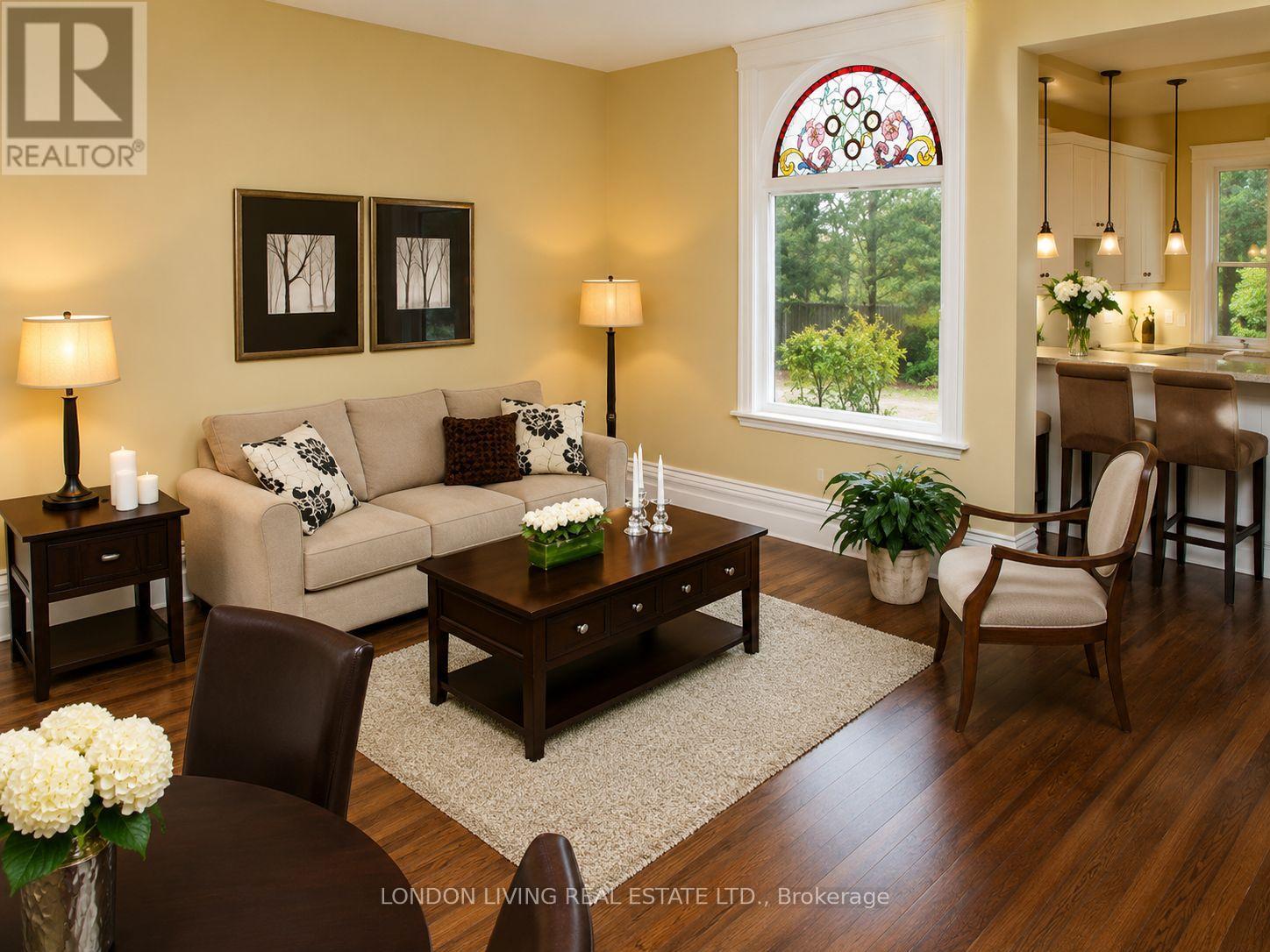 45 Beaconsfield Avenue, London South, Ontario  N6C 1B6 - Photo 3 - X13683538
