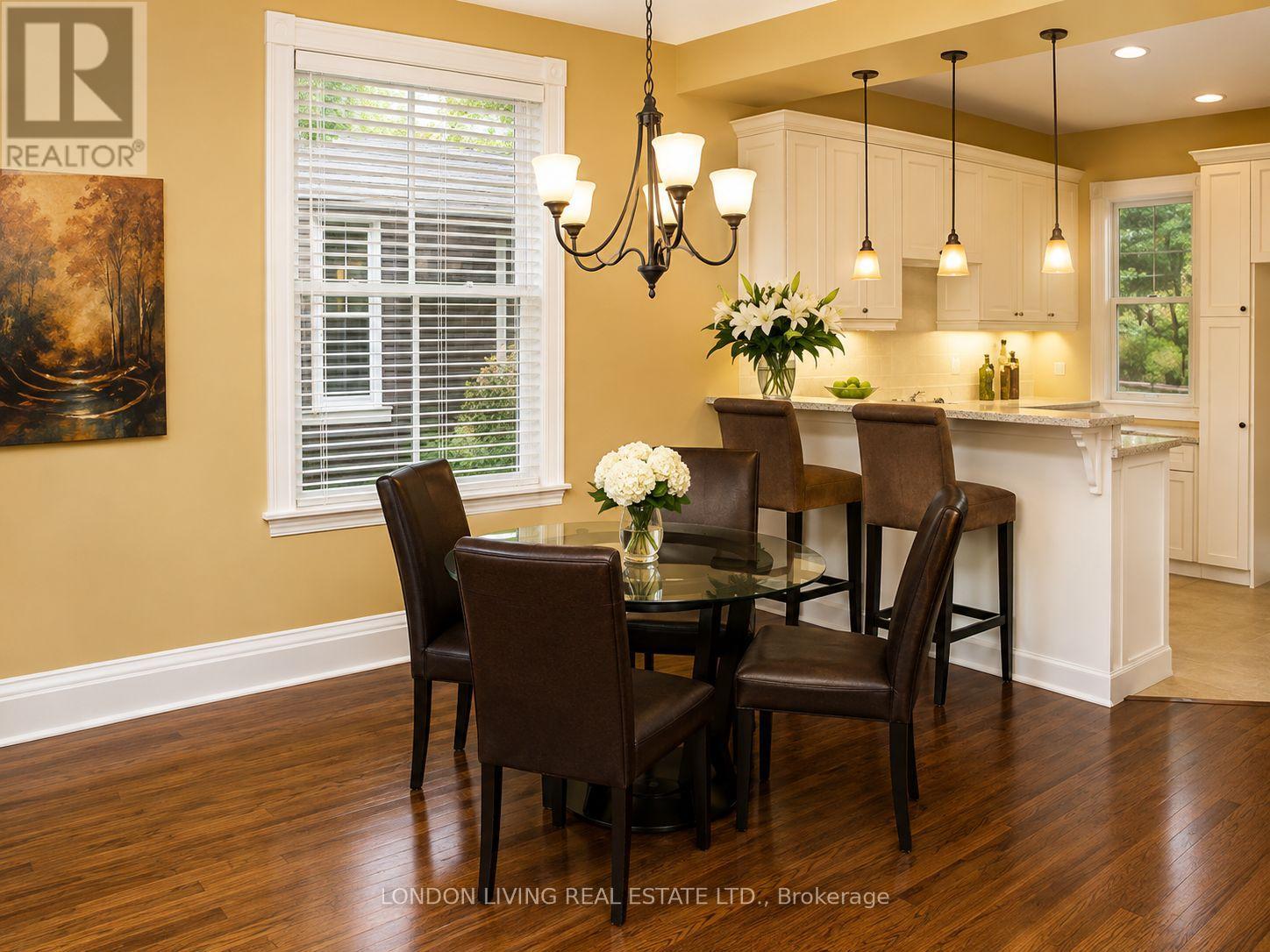 45 Beaconsfield Avenue, London South, Ontario  N6C 1B6 - Photo 4 - X13683538