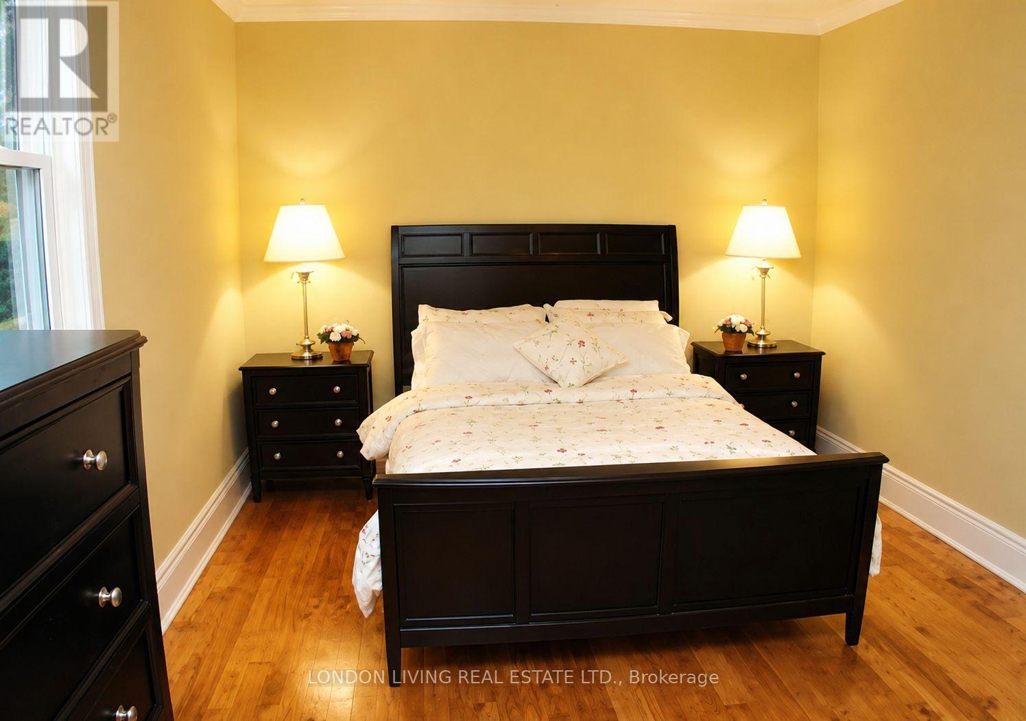 45 Beaconsfield Avenue, London South, Ontario  N6C 1B6 - Photo 9 - X13683538