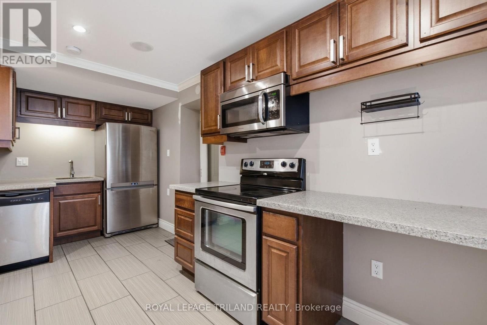 105b - 460 Wellington Street, London East, Ontario  N6A 3P8 - Photo 14 - X13683544