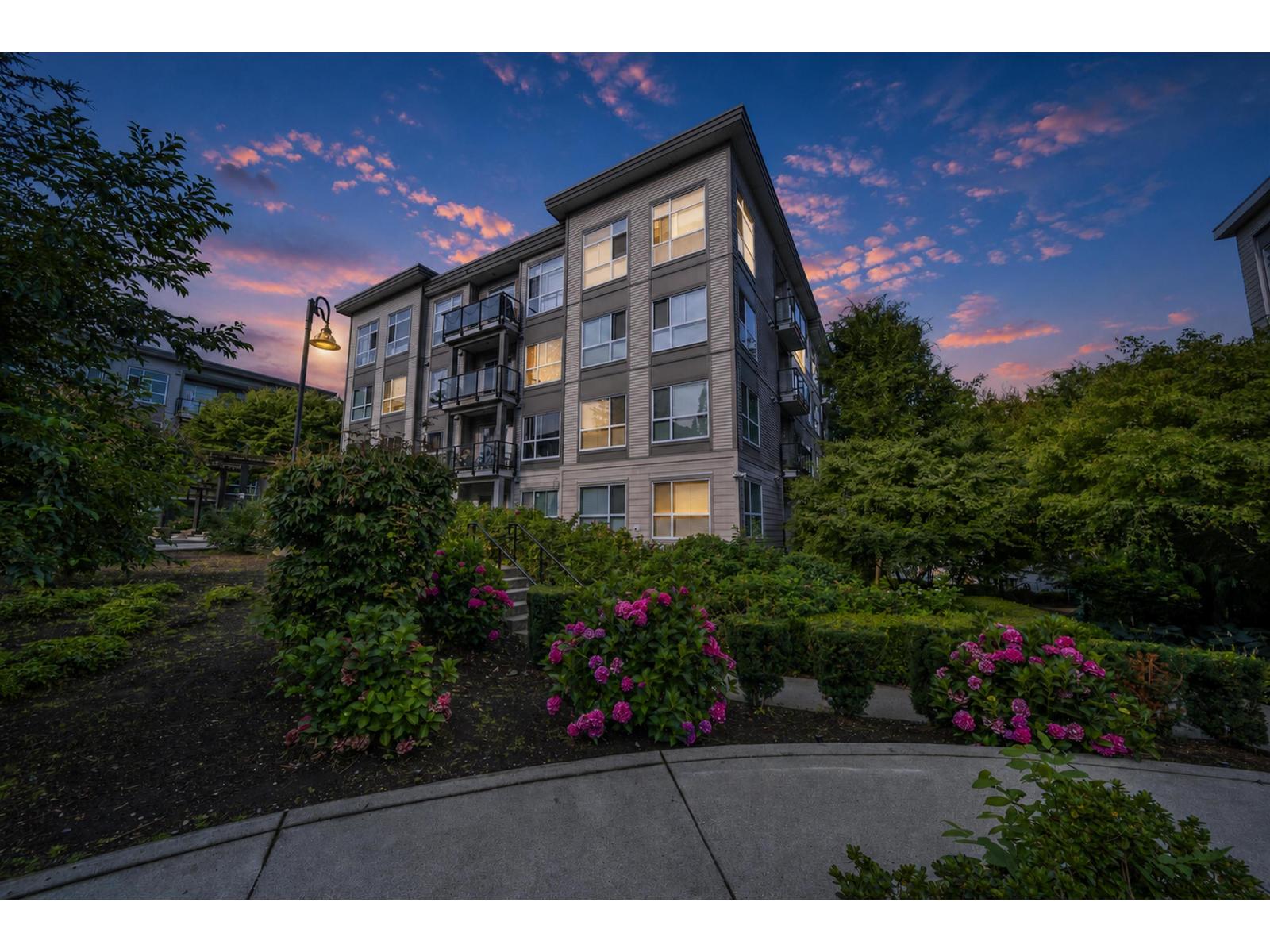 222 13733 107a Avenue, Surrey, British Columbia  V3T 0B7 - Photo 2 - R3156228