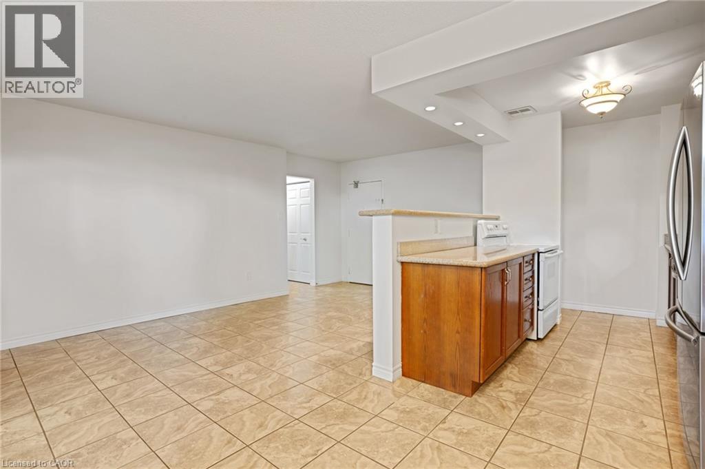793 Colborne Street Unit# 114, Brantford, Ontario  N3S 7J3 - Photo 11 - 40838973