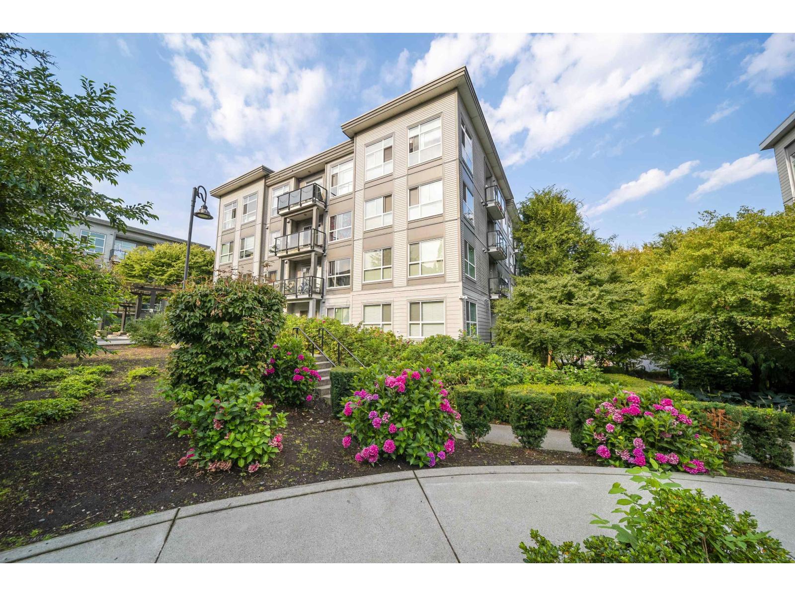 222 13733 107a Avenue, Surrey, British Columbia  V3T 0B7 - Photo 1 - R3156228