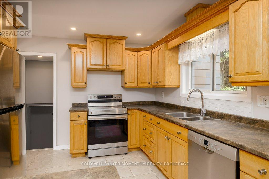 9 Heathcote Terrace, St. Catharines, Ontario  L2M 1K7 - Photo 15 - X13683520