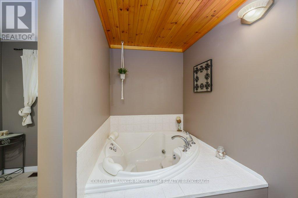 9 Heathcote Terrace, St. Catharines, Ontario  L2M 1K7 - Photo 25 - X13683520