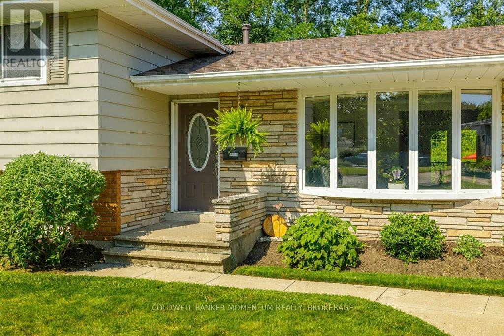 9 Heathcote Terrace, St. Catharines, Ontario  L2M 1K7 - Photo 5 - X13683520