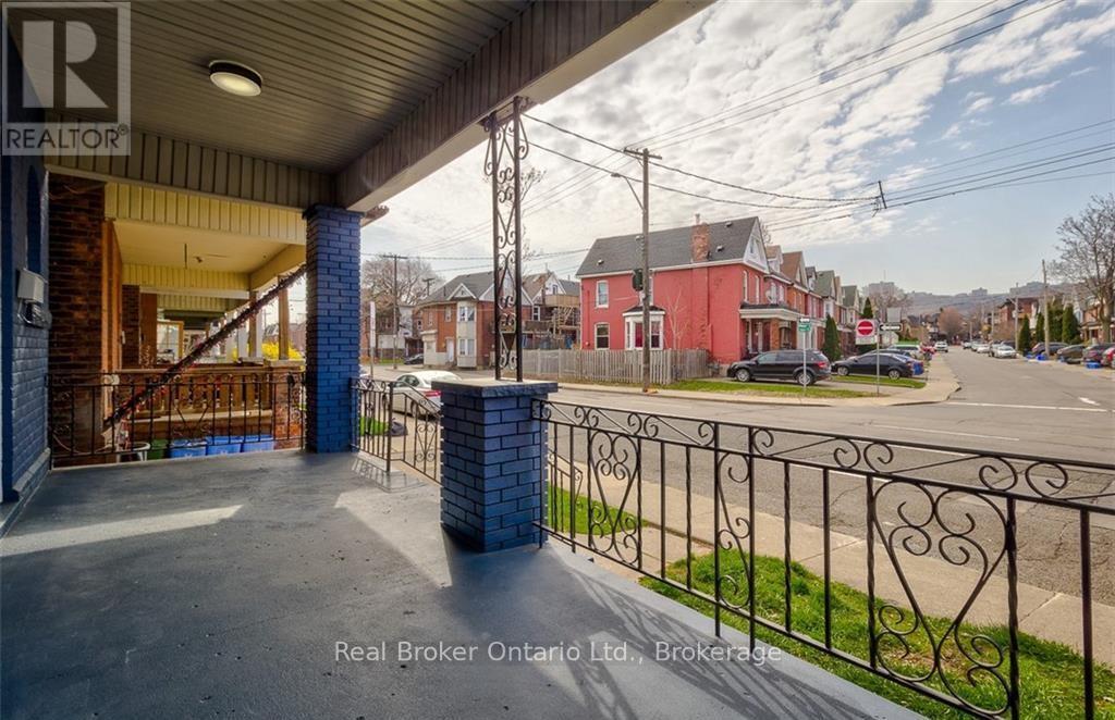 647 Wilson Street, Hamilton, Ontario  L8L 1V3 - Photo 6 - X13683460