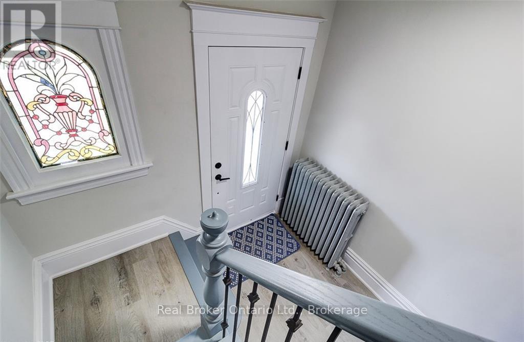 647 Wilson Street, Hamilton, Ontario  L8L 1V3 - Photo 8 - X13683460