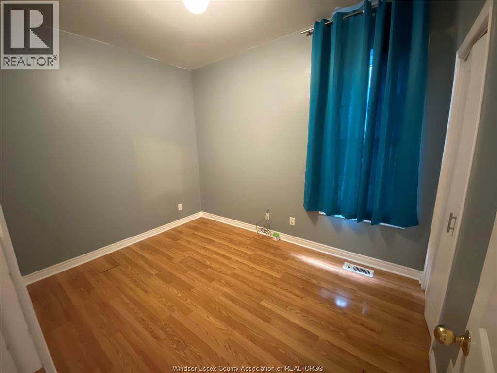 366 Bridge, Windsor, Ontario  N9B 2M4 - Photo 10 - 26020043