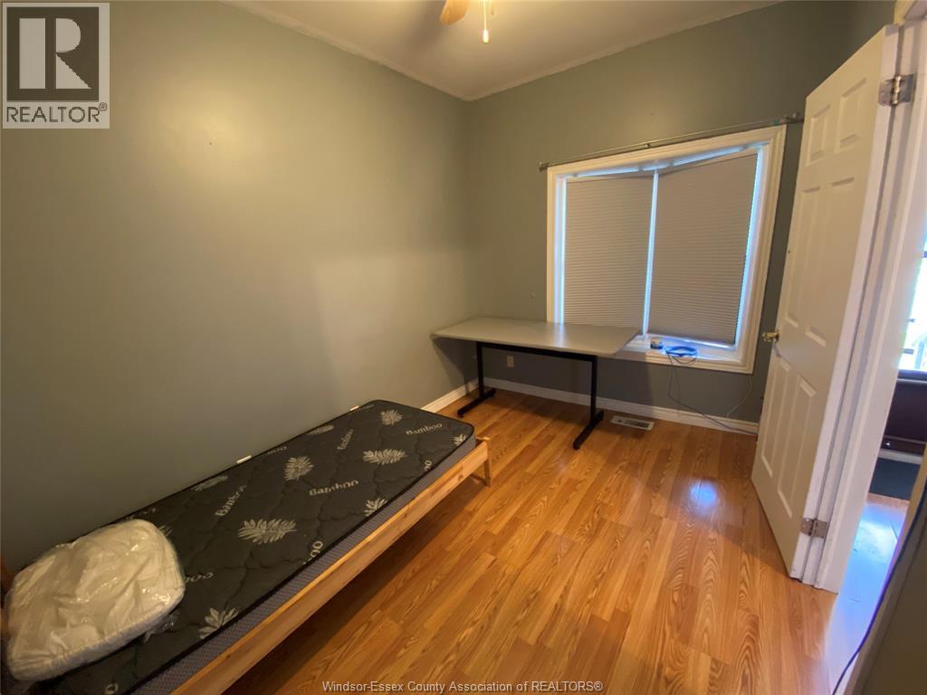 366 Bridge, Windsor, Ontario  N9B 2M4 - Photo 12 - 26020043