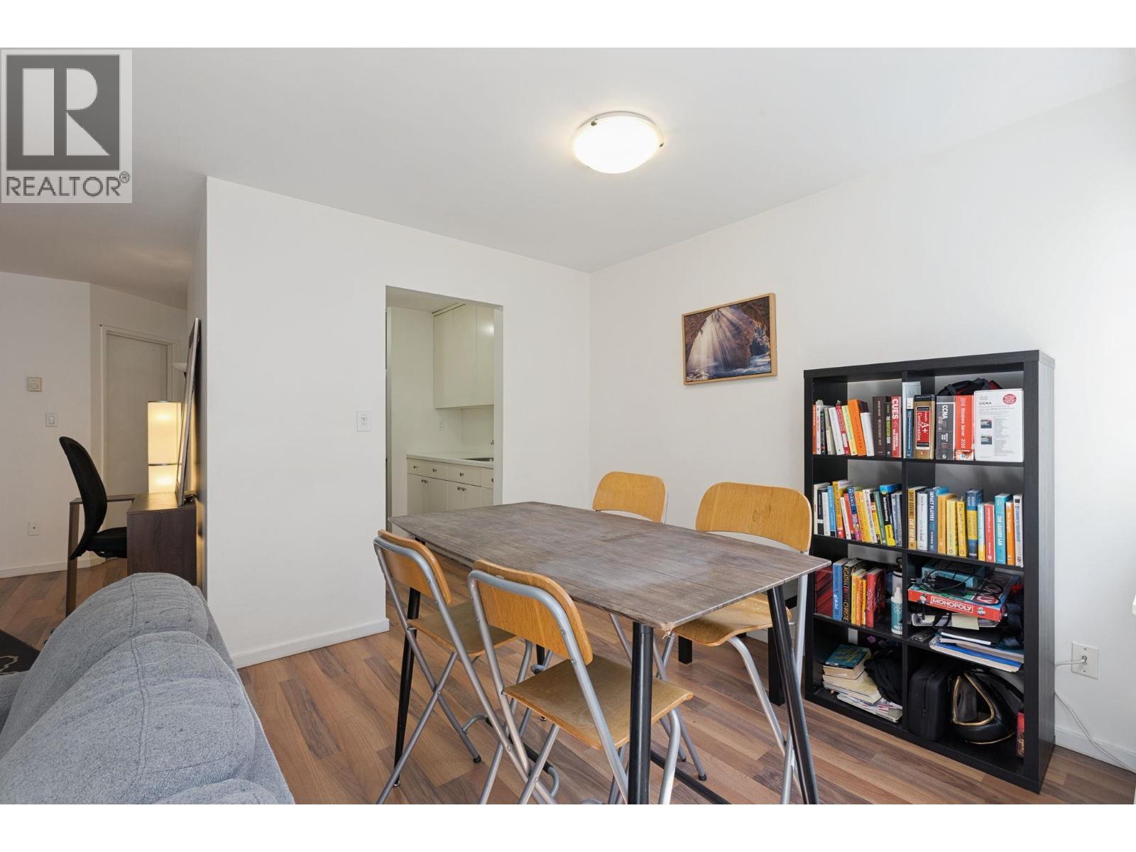 405 9880 Manchester Drive, Burnaby, British Columbia  V3N 4R3 - Photo 10 - R3156238