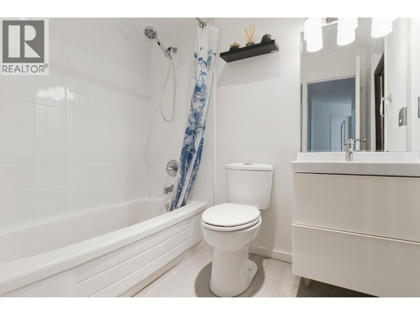 405 9880 Manchester Drive, Burnaby, British Columbia  V3N 4R3 - Photo 16 - R3156238