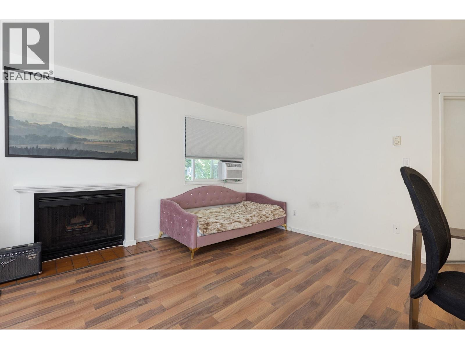 405 9880 Manchester Drive, Burnaby, British Columbia  V3N 4R3 - Photo 7 - R3156238