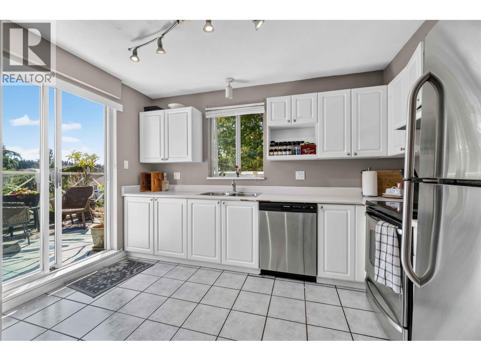 422 2551 Parkview Lane, Port Coquitlam, British Columbia  V3C 6J8 - Photo 14 - R3156240