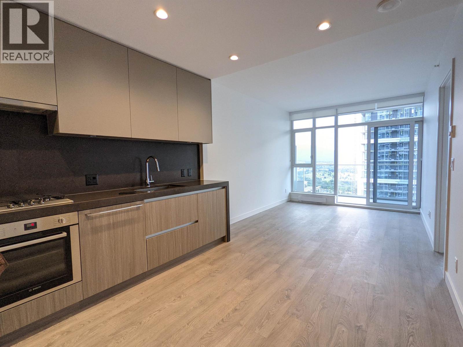 3006 6080 Mckay Avenue, Burnaby, British Columbia  V5H 0J4 - Photo 2 - R3156261