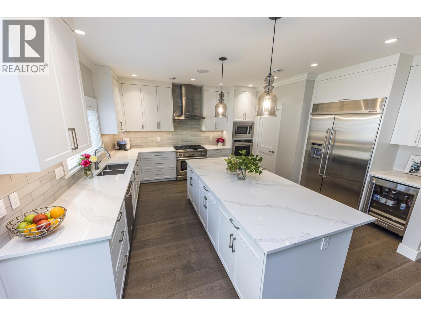 842 W 20th Street, North Vancouver, British Columbia  V7P 2B4 - Photo 10 - R3156247