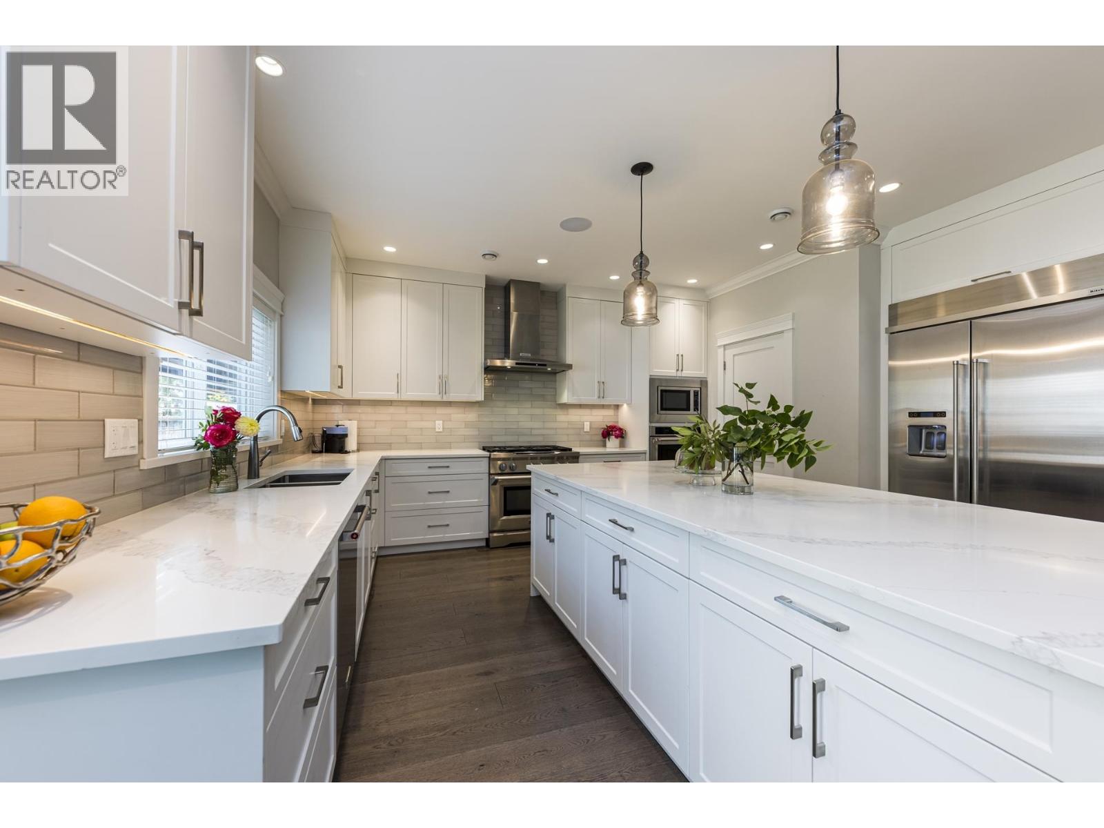 842 W 20th Street, North Vancouver, British Columbia  V7P 2B4 - Photo 13 - R3156247