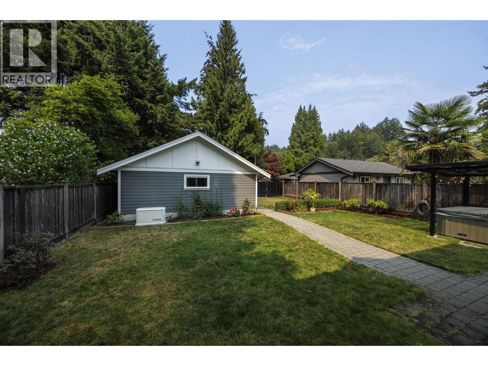 842 W 20th Street, North Vancouver, British Columbia  V7P 2B4 - Photo 25 - R3156247