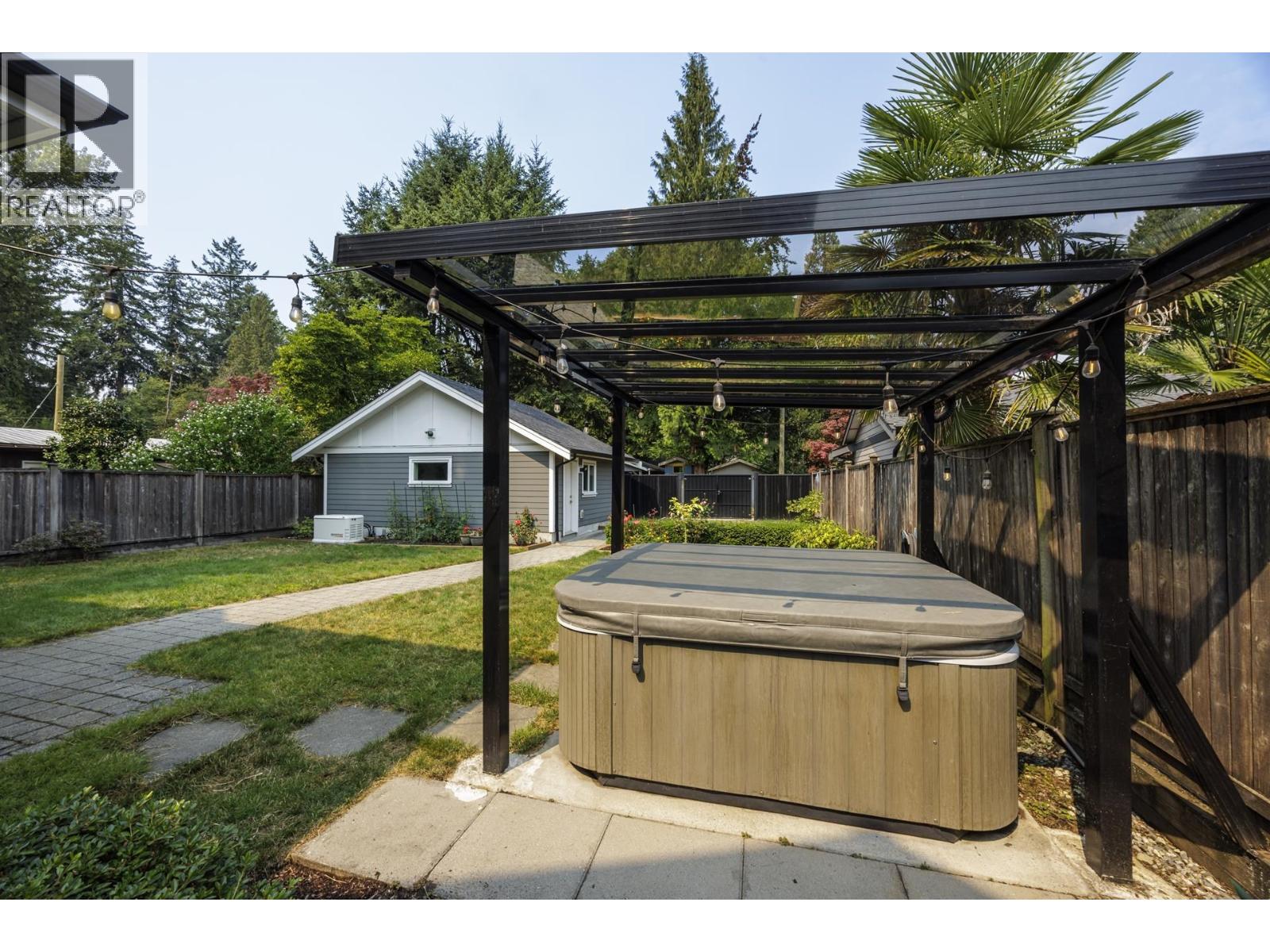 842 W 20th Street, North Vancouver, British Columbia  V7P 2B4 - Photo 28 - R3156247