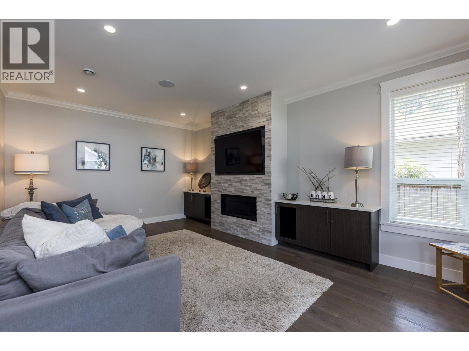 842 W 20th Street, North Vancouver, British Columbia  V7P 2B4 - Photo 7 - R3156247
