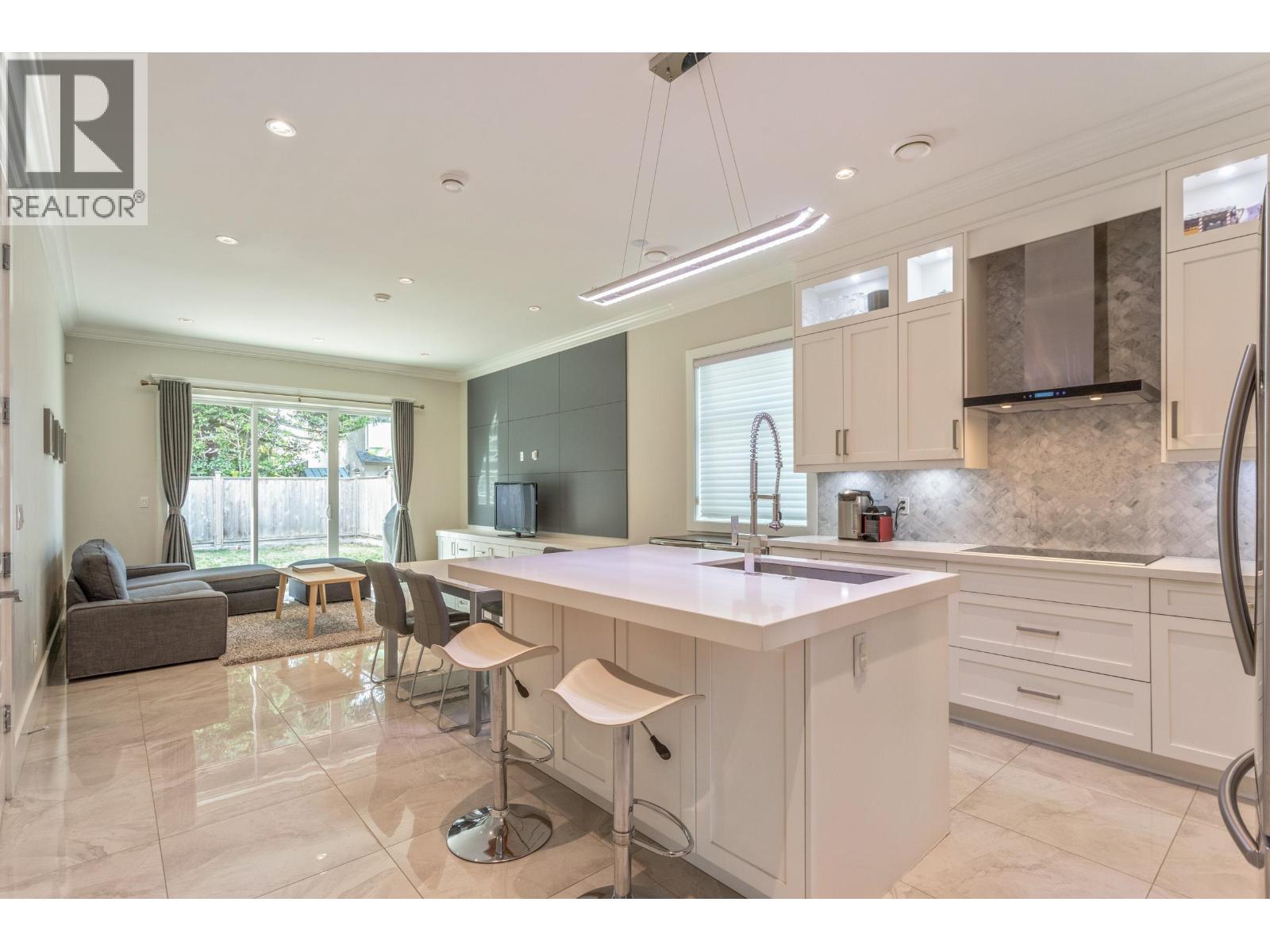 10340 Odlin Road, Richmond, British Columbia  V6X 1E2 - Photo 4 - R3156249