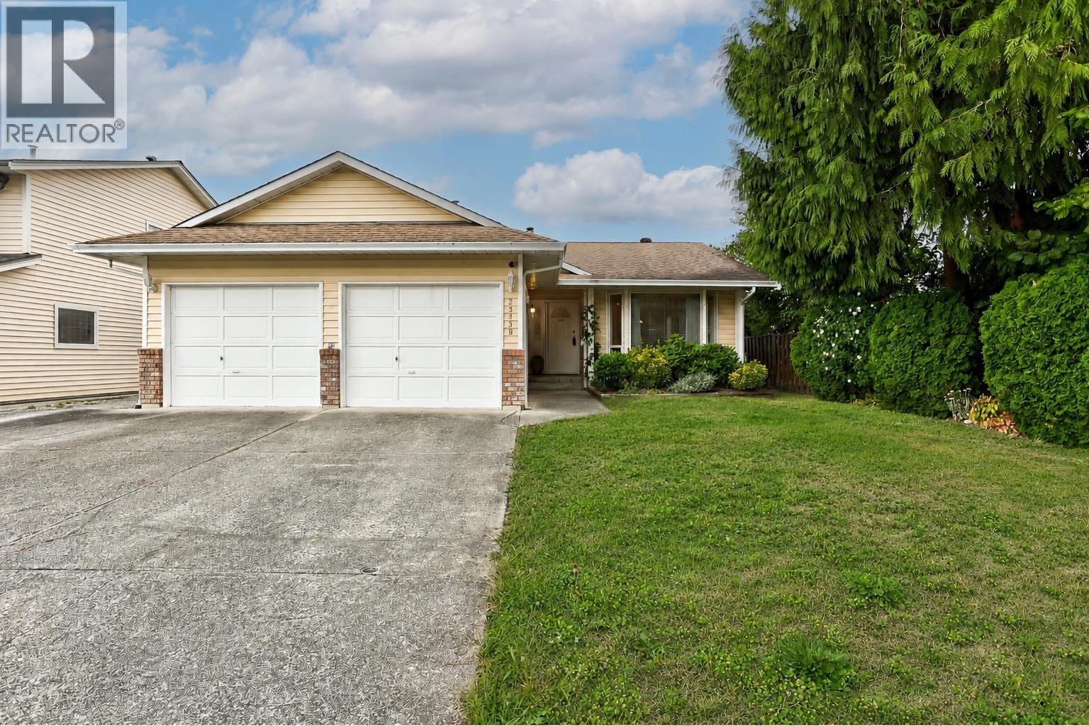 23439 Nightingale Avenue, Maple Ridge, British Columbia  V2X 9M2 - Photo 1 - R3156254