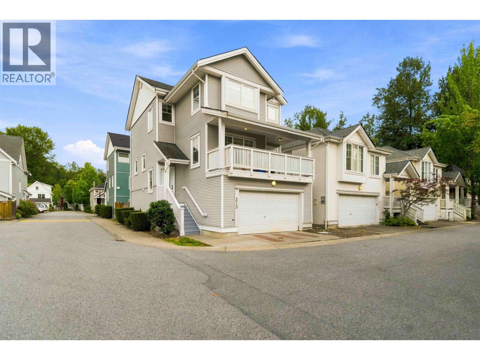 313 3000 Riverbend Drive, Coquitlam, British Columbia  V3C 6R1 - Photo 2 - R3156255