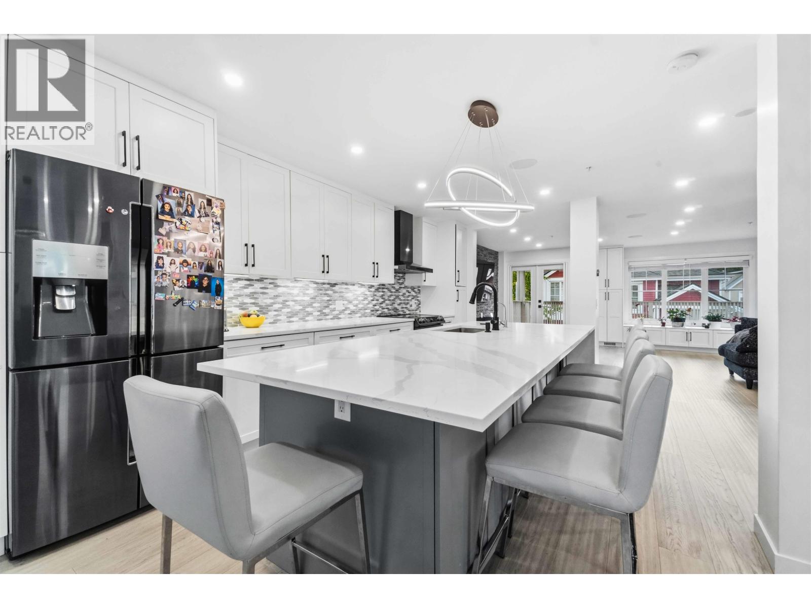 313 3000 Riverbend Drive, Coquitlam, British Columbia  V3C 6R1 - Photo 6 - R3156255