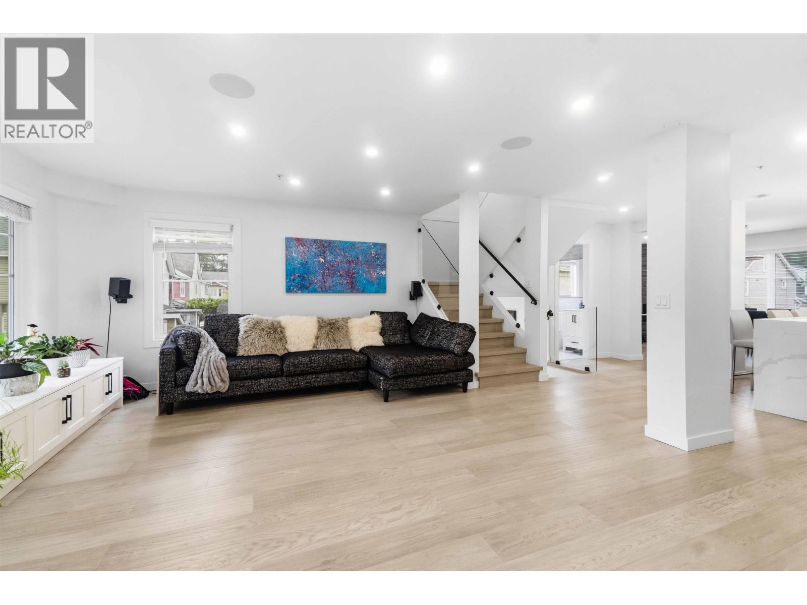 313 3000 Riverbend Drive, Coquitlam, British Columbia  V3C 6R1 - Photo 8 - R3156255