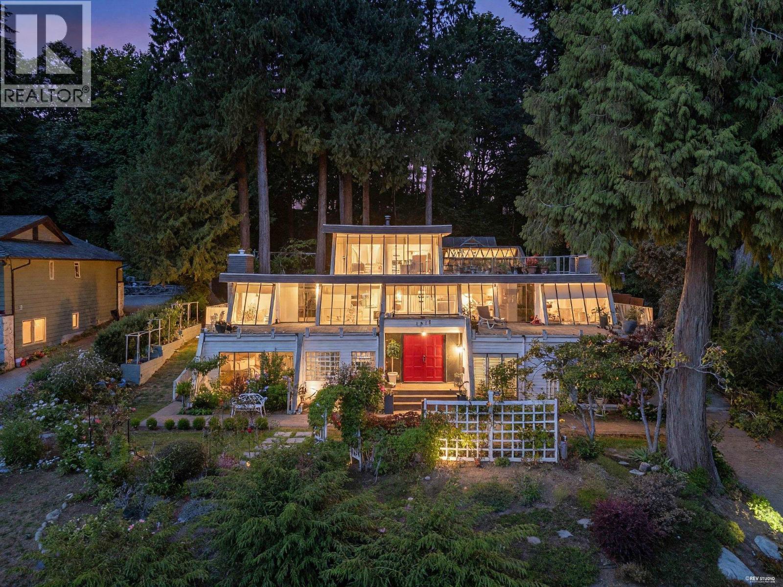 1315 Tyrol Road, West Vancouver, British Columbia  V7S 2L5 - Photo 1 - R3156275