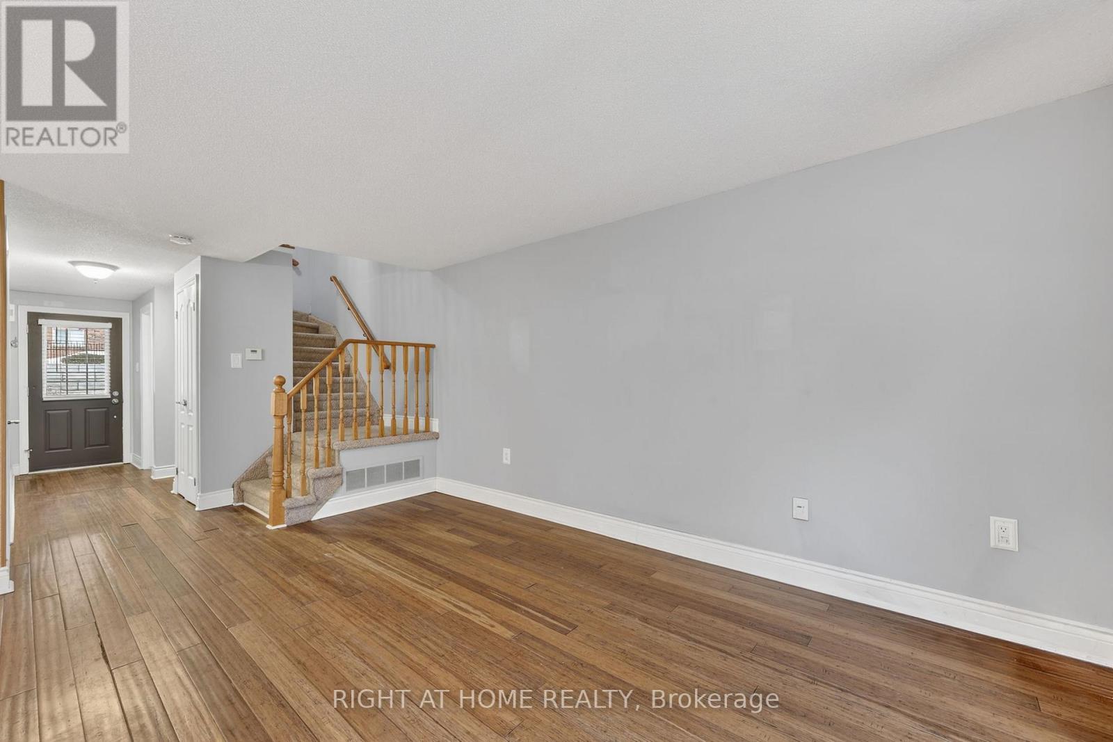 10 - 32 Sawmill Road, Barrie, Ontario  L4N 6X3 - Photo 5 - S13435758