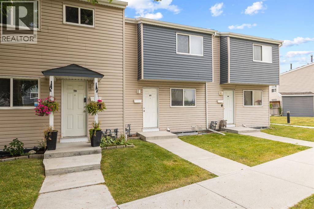 69, 5425 Pensacola Crescent SE, calgary, Alberta