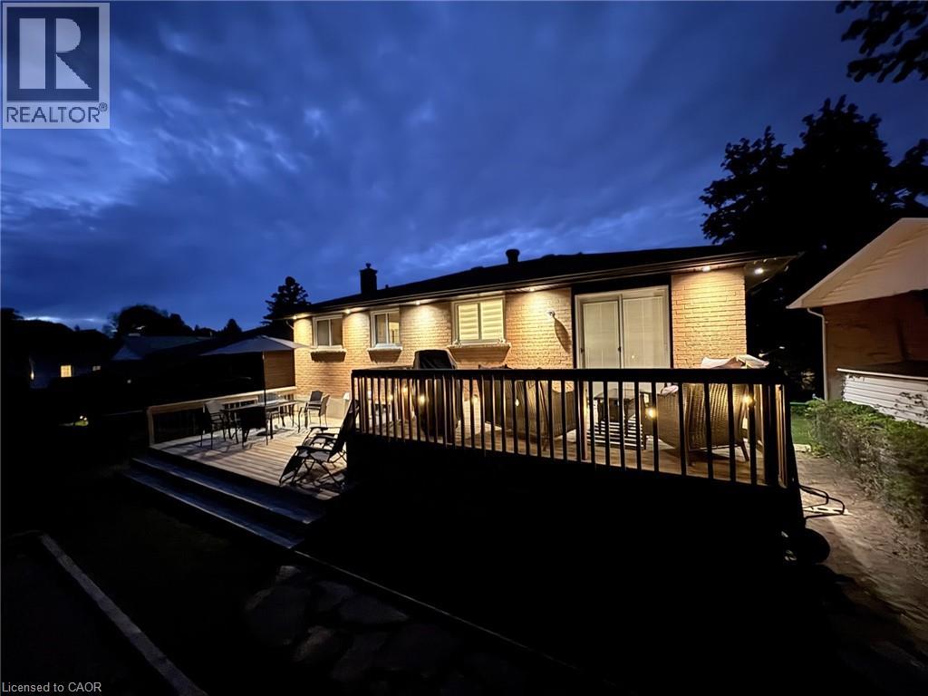 303 Martindale Crescent, Waterloo, Ontario  N2L 4M8 - Photo 40 - 40856320