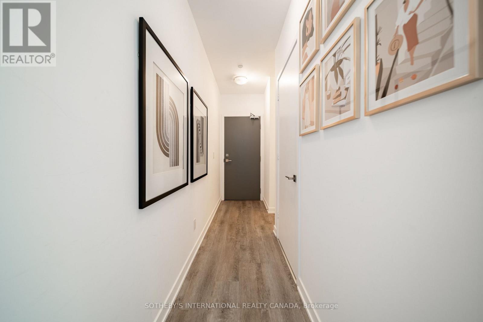 302 - 17 Dundonald Street, Toronto, Ontario  M4Y 1K3 - Photo 4 - C13683504